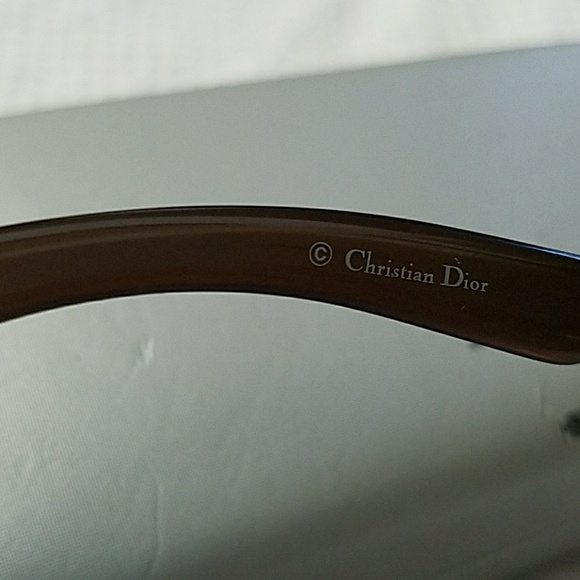 Sunglasses - Picture 5 of 8